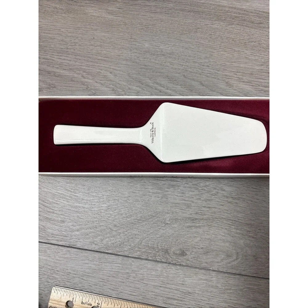 Villeroy & Boch Cake Server Ceramic In Box Beige With Tree Leaves & Purple Berry